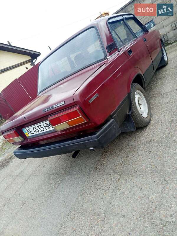 Седан ВАЗ / Lada 2107 1984 в Синельниковому фото 3 Седан ВАЗ / Lada 2107 1984 в Синельниковому