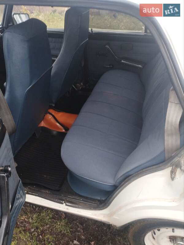 Седан ВАЗ / Lada 2107 1989 в Теребовле фото 17 Седан ВАЗ / Lada 2107 1989 в Теребовле