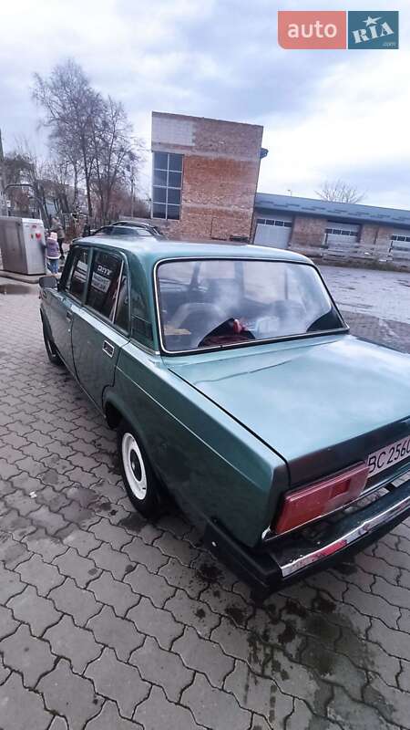 Седан ВАЗ / Lada 2107 2006 в Калуше