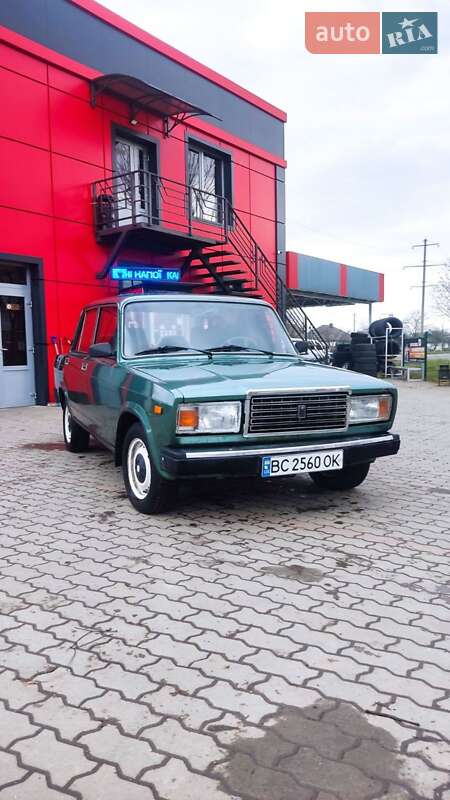 Седан ВАЗ / Lada 2107 2006 в Калуше