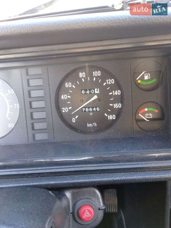 Седан ВАЗ / Lada 2107 2005 в Киеве