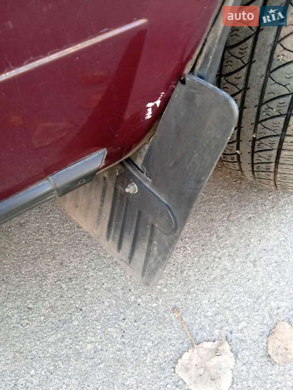 Седан ВАЗ / Lada 2107 2005 в Киеве