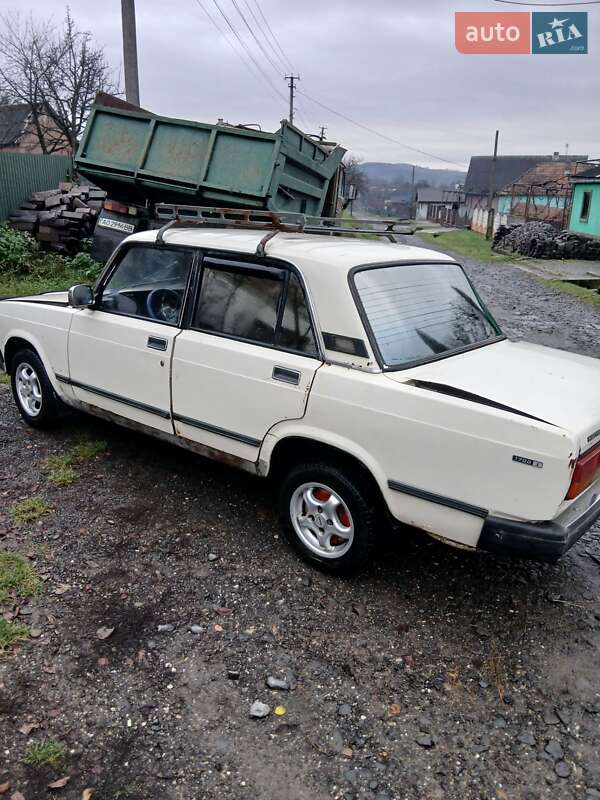 Седан ВАЗ / Lada 2107 1995 в Мукачево фото 4 Седан ВАЗ / Lada 2107 1995 в Мукачево
