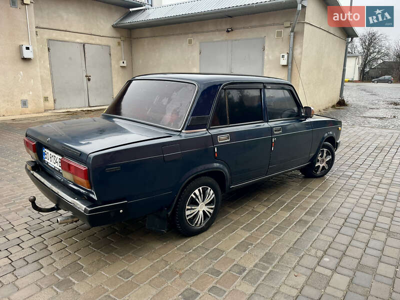 Седан ВАЗ / Lada 2107 1988 в Чорткове