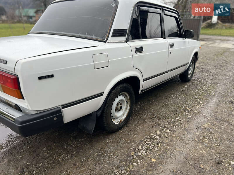 Седан ВАЗ / Lada 2107 2004 в Беловарцах фото 3 Седан ВАЗ / Lada 2107 2004 в Беловарцах