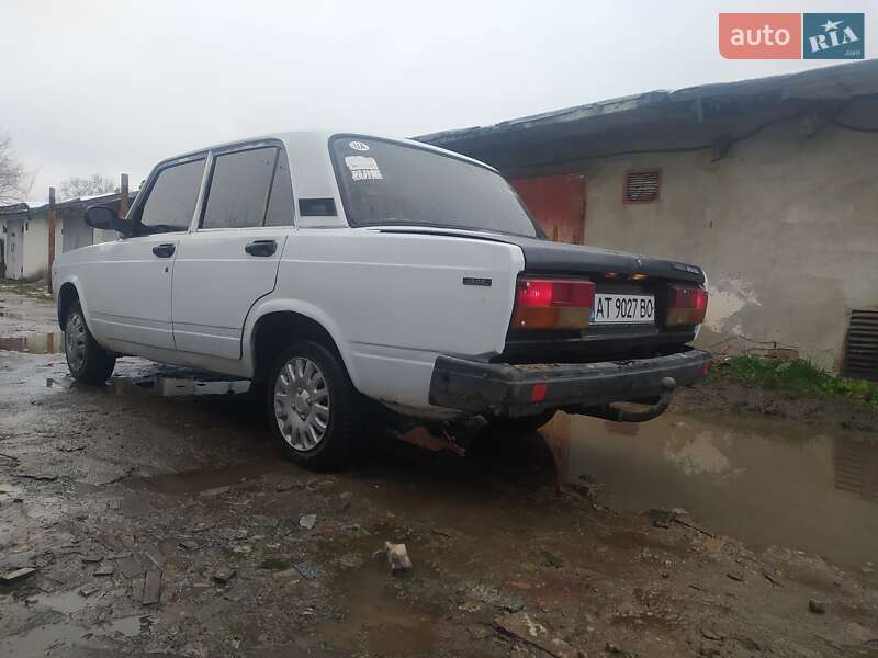 Седан ВАЗ / Lada 2107 1985 в Калуші