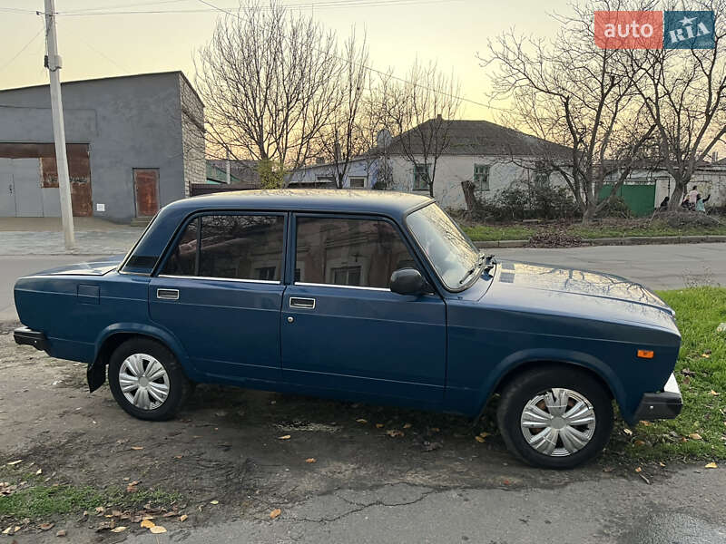 Седан ВАЗ / Lada 2107 2008 в Вознесенске