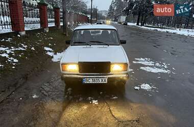 Седан ВАЗ 2107 1999 в Новояворовске