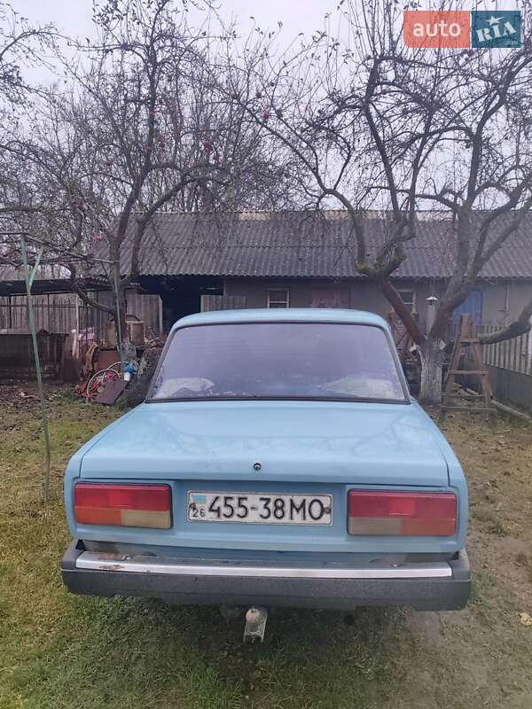Седан ВАЗ / Lada 2107 1988 в Черновцах