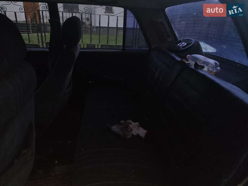 Седан ВАЗ / Lada 2107 1988 в Черновцах