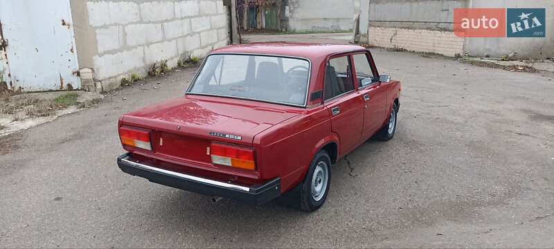 Седан ВАЗ / Lada 2107 2008 в Одессе