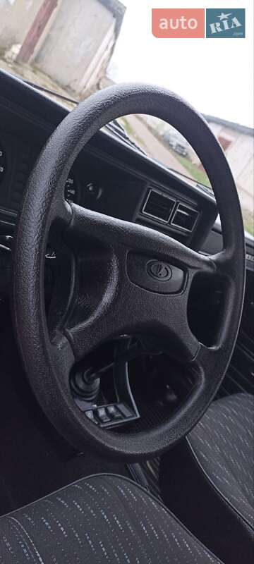 Седан ВАЗ / Lada 2107 2008 в Одессе