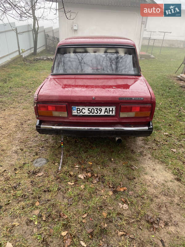 Седан ВАЗ / Lada 2107 2005 в Рожнятове