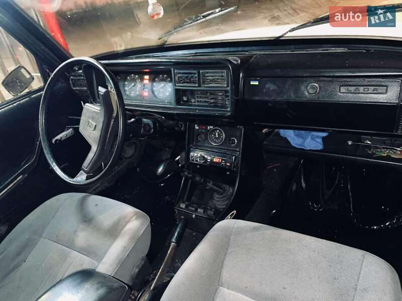 Седан ВАЗ / Lada 2107 1989 в Хмельницком