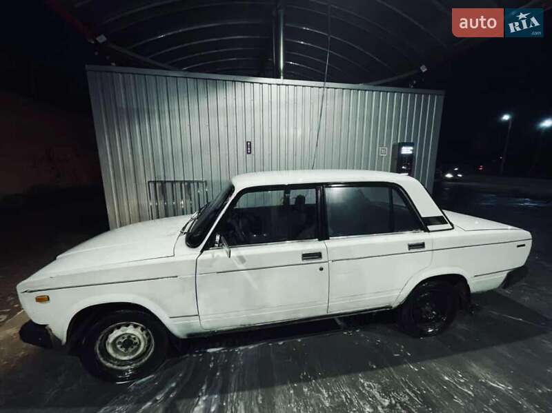 Седан ВАЗ / Lada 2107 1989 в Хмельницком