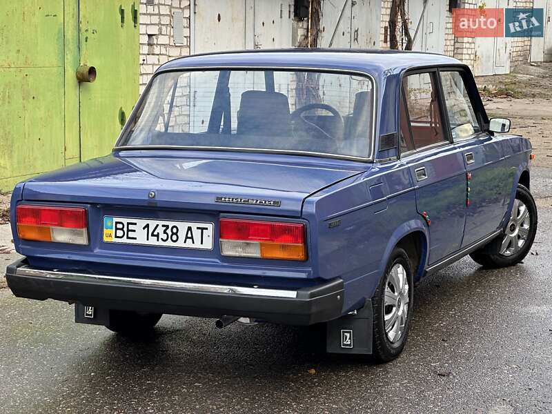 Седан ВАЗ / Lada 2107 2003 в Миколаєві