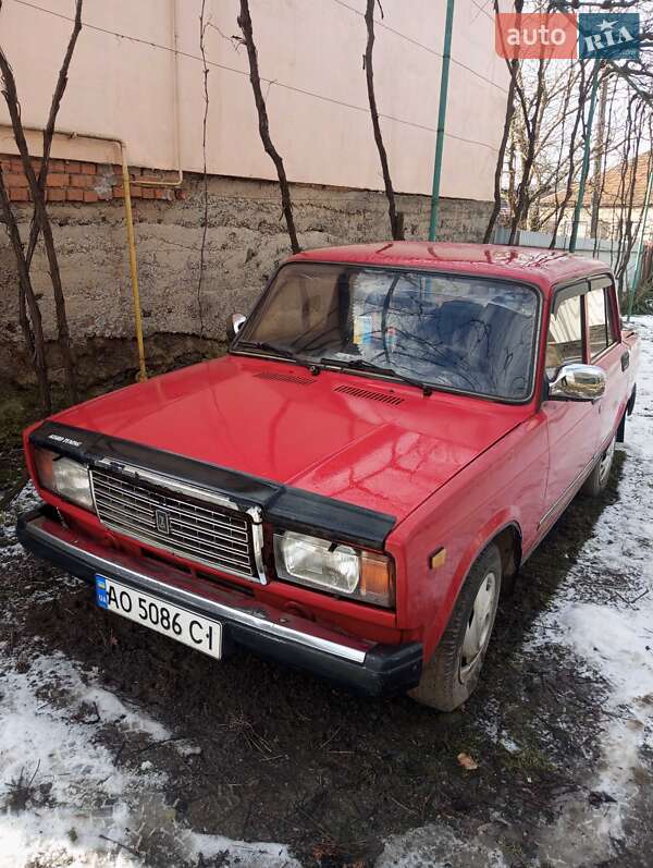 Седан ВАЗ / Lada 2107 2008 в Великих Лазах