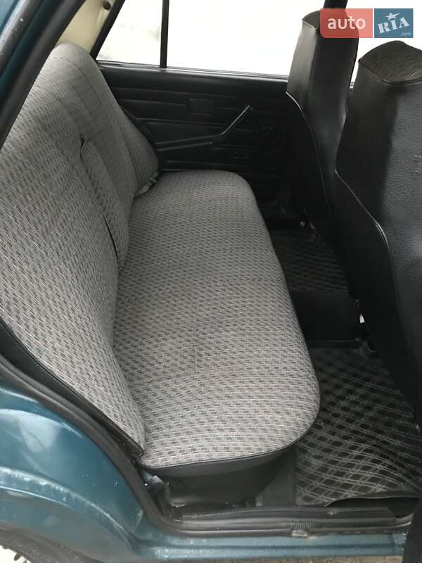 Седан ВАЗ / Lada 2107 2002 в Тернополі