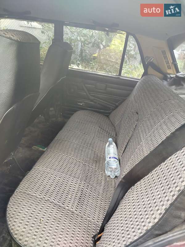 Седан ВАЗ / Lada 2107 1999 в Шумске