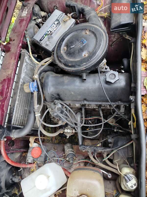 Седан ВАЗ / Lada 2107 1999 в Шумске