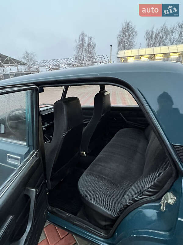 Седан ВАЗ / Lada 2107 2004 в Білій Церкві