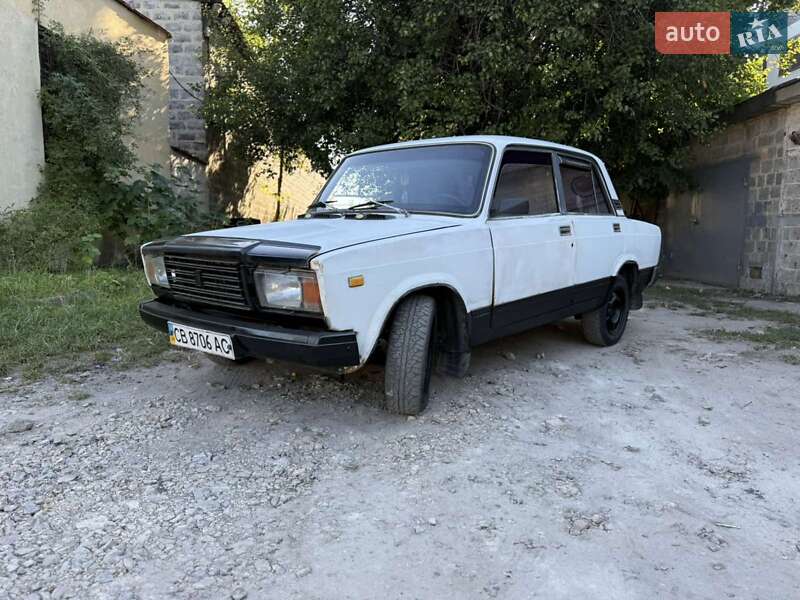 Седан ВАЗ / Lada 2107 1998 в Хотове
