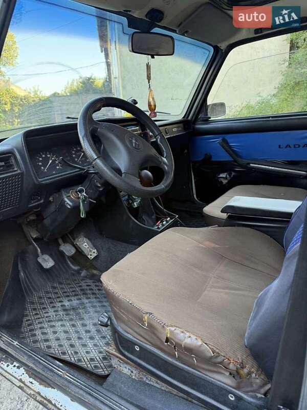 Седан ВАЗ / Lada 2107 1998 в Хотове