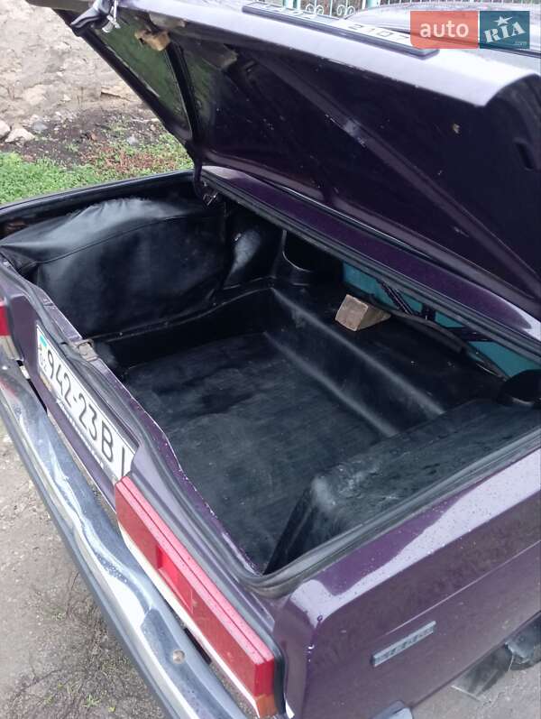 Седан ВАЗ / Lada 2107 2002 в Могилев-Подольске