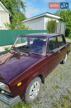 Седан ВАЗ 2107 2011 в Звягелі