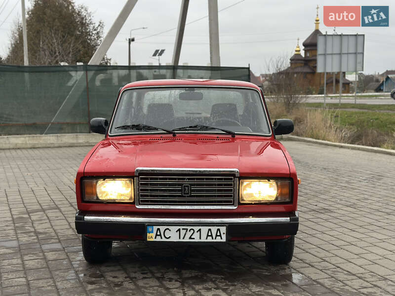 Седан ВАЗ / Lada 2107 2004 в Луцке фото 3 Седан ВАЗ / Lada 2107 2004 в Луцке