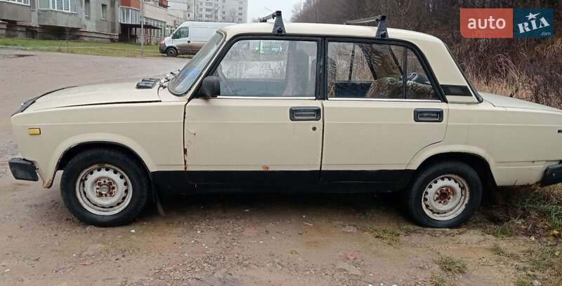 Седан ВАЗ / Lada 2107 1989 в Хмельницком