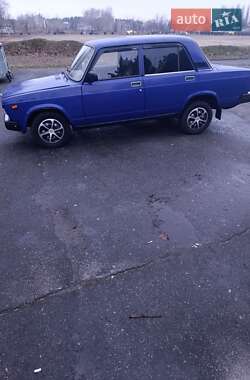 Седан ВАЗ 2107 2002 в Горишних Плавнях