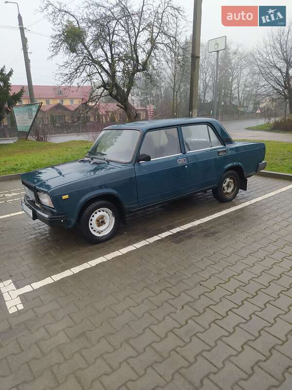 Седан ВАЗ / Lada 2107 1999 в Івано-Франківську