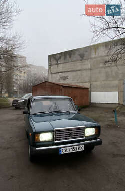 Седан ВАЗ 2107 2001 в Черкасах