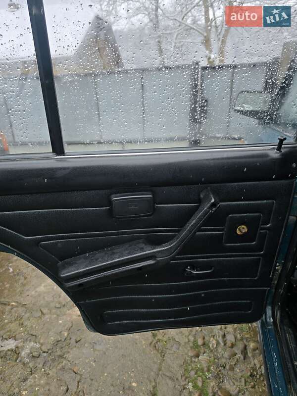 Седан ВАЗ / Lada 2107 2003 в Залещиках фото 33 Седан ВАЗ / Lada 2107 2003 в Залещиках