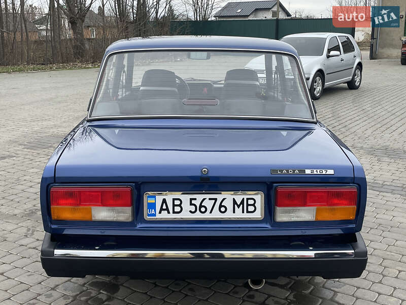Седан ВАЗ / Lada 2107 2007 в Ильинцах