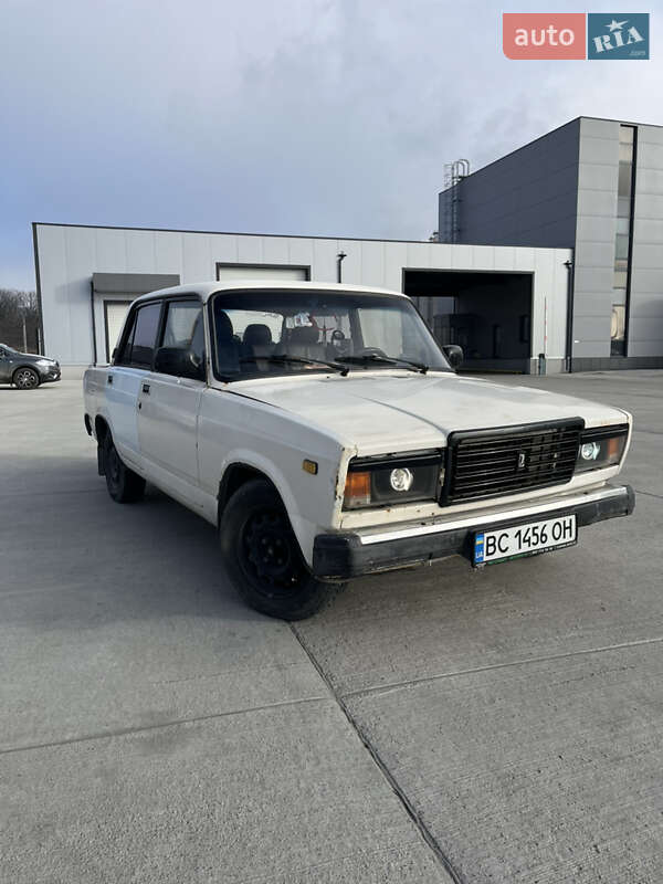 Седан ВАЗ / Lada 2107 1990 в Оброшином