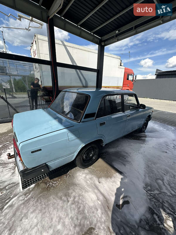 Седан ВАЗ / Lada 2107 1989 в Львові