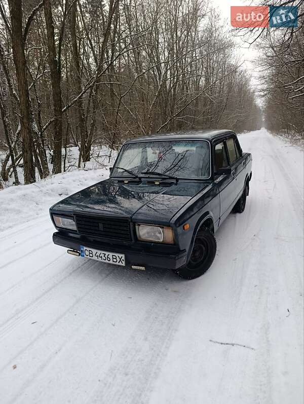 Седан ВАЗ / Lada 2107 2004 в Городне фото 2 Седан ВАЗ / Lada 2107 2004 в Городне