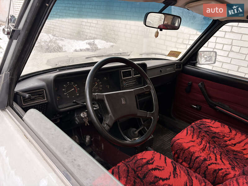 Седан ВАЗ / Lada 2107 1988 в Києві