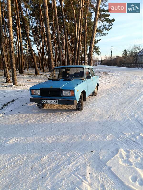 Седан ВАЗ / Lada 2107 1984 в Дубні фото Седан ВАЗ / Lada 2107 1984 в Дубні