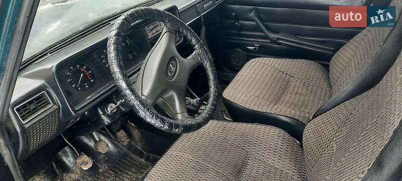 Седан ВАЗ / Lada 2107 1999 в Тернополе