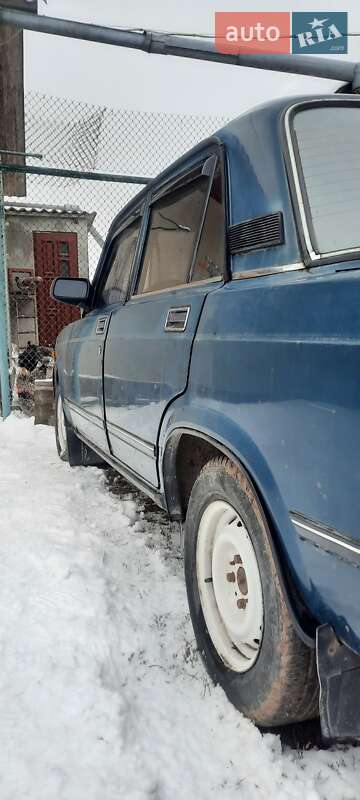 Седан ВАЗ / Lada 2107 1999 в Тернополе