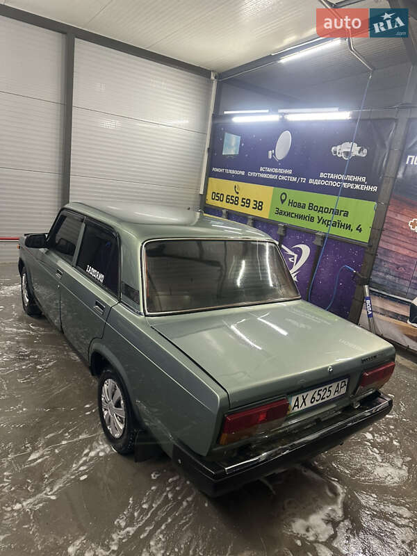 Седан ВАЗ / Lada 2107 2006 в Новой Водолаге