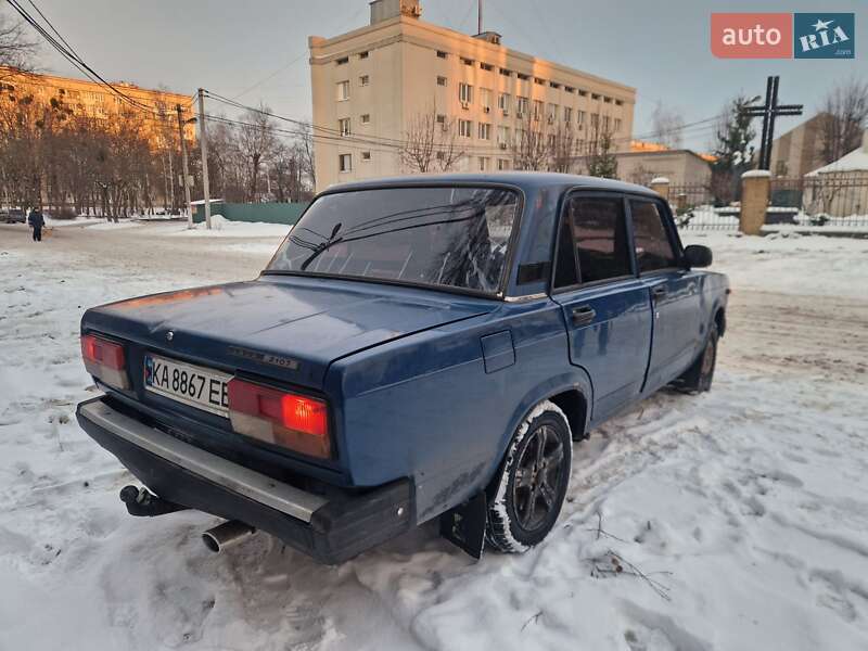 Седан ВАЗ / Lada 2107 2008 в Киеве