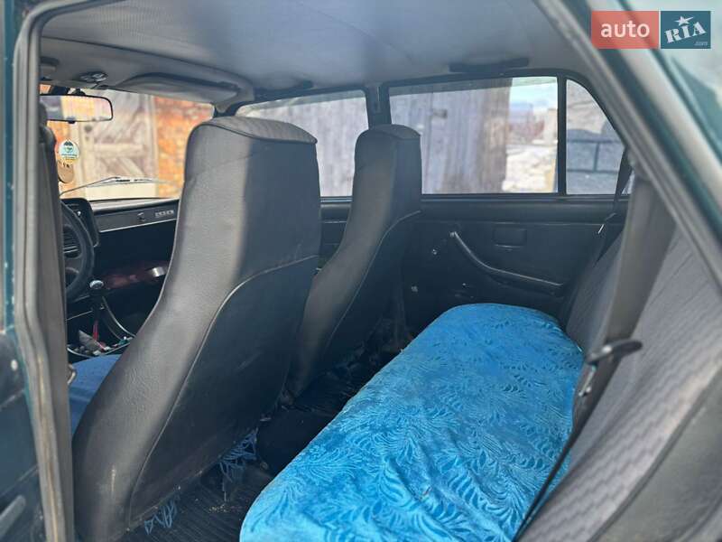 Седан ВАЗ / Lada 2107 2005 в Надворной