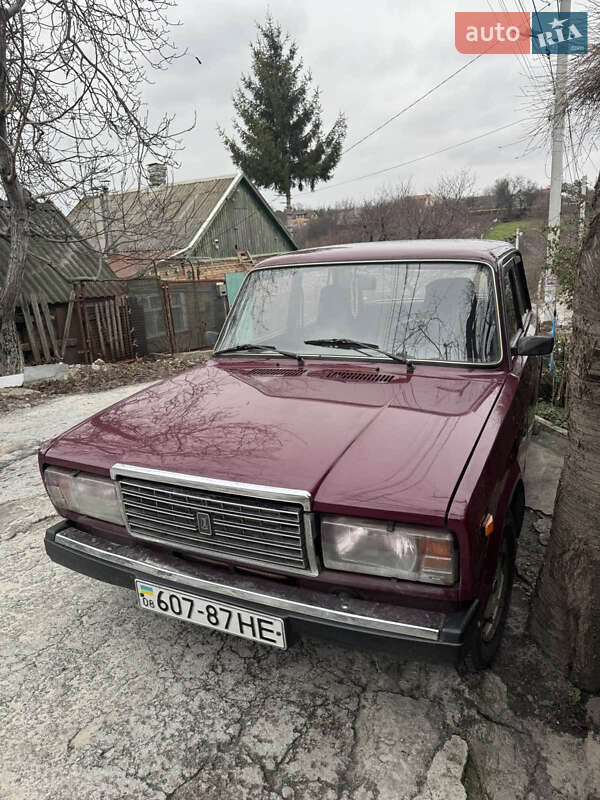 Седан ВАЗ / Lada 2107 2001 в Запоріжжі