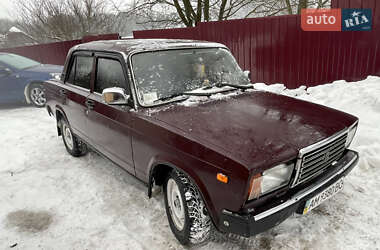 Седан ВАЗ 2107 2006 в Радомишлі