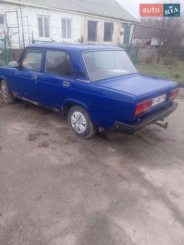 Седан ВАЗ / Lada 2107 2000 в Вольнянске