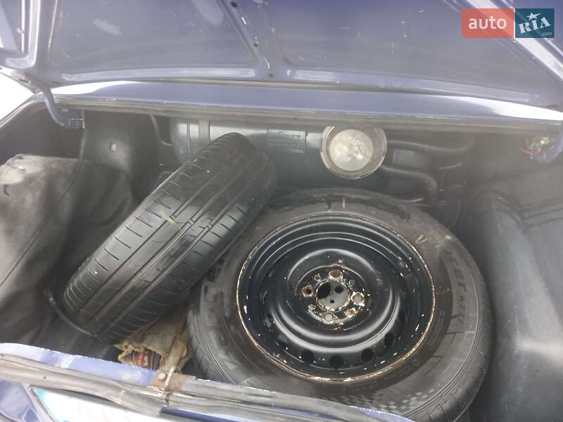 Седан ВАЗ / Lada 2107 2005 в Славянске